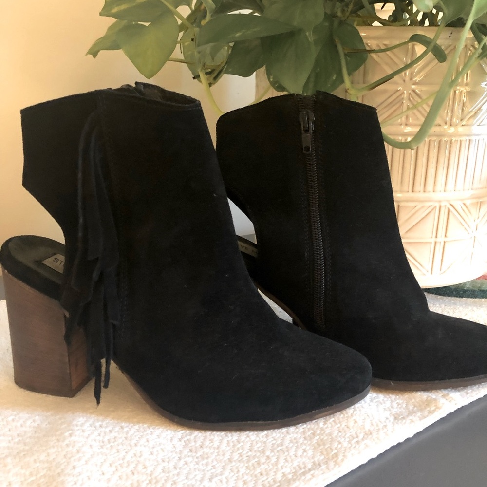 Steve Madden Suede Booties